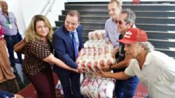 Assembleia Social distribui 2,5 toneladas de alimentos para 4 instituies filantrpicas